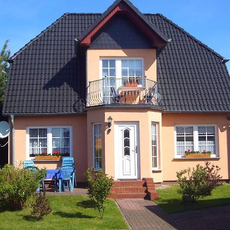 Ferienwohnung Jargow _ Alt_Reddevi Alt Reddevitz Exterior photo